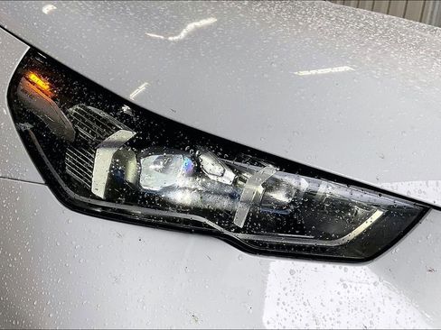 Used 2026 BMW 530i RWD image 19
