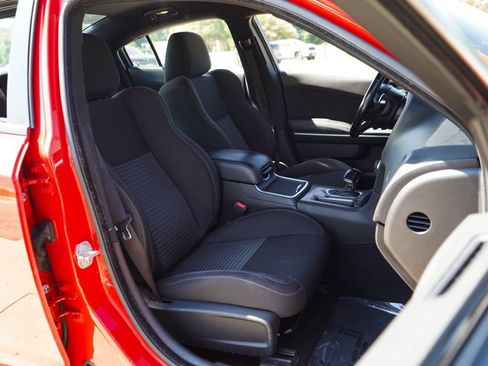 Used 2019 Dodge Charger GT RWD image 13