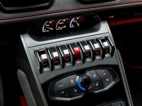 Used 2018 Lamborghini Huracan LP 580-2 RWD image 29