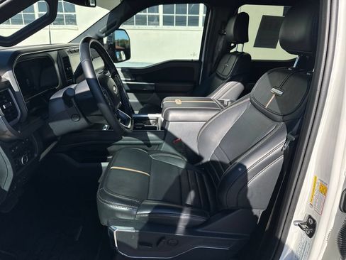 Used 2024 Ford F250 Platinum AWD/4WD image 12