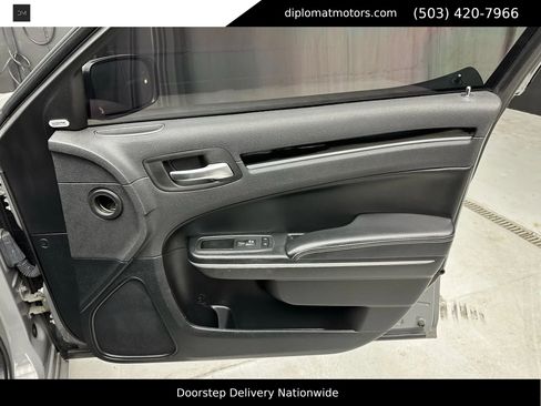 Used 2019 Chrysler 300 S w/ Safetytec Plus Group image 42
