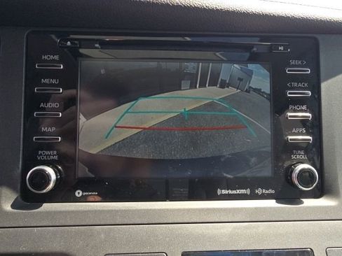 Used 2020 Toyota Sienna XLE w/ XLE Navigation Package AWD/4WD image 23