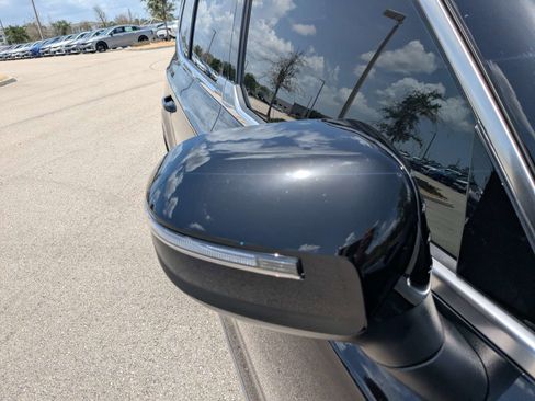 Used 2024 Kia Telluride EX FWD image 10