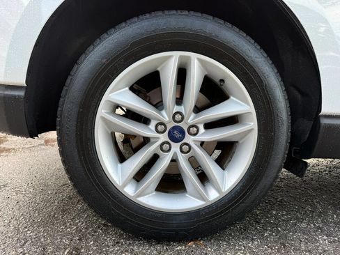 Used 2017 Ford Edge SEL AWD/4WD image 18