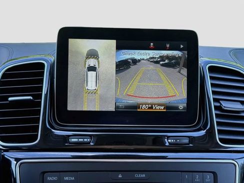 Used 2017 Mercedes-Benz GLS 550 4MATIC image 35
