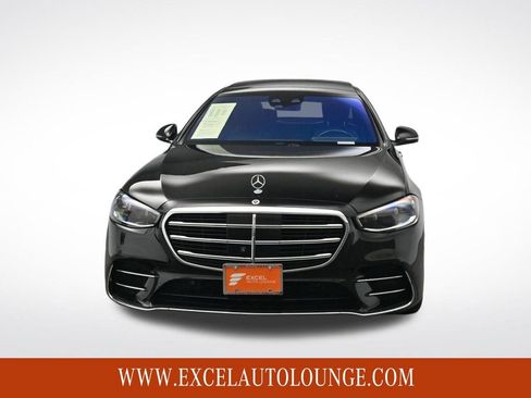 Used 2022 Mercedes-Benz S 580 4MATIC Sedan w/ AMG Line Package image 9