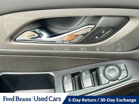 Used 2023 Chevrolet Traverse LT AWD/4WD image 25
