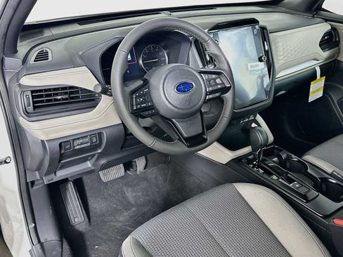 Certified 2026 Subaru Forester Premium w/ Base/Premium Package AWD/4WD image 9