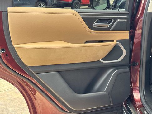 Used 2025 INFINITI QX80 Luxe RWD image 50