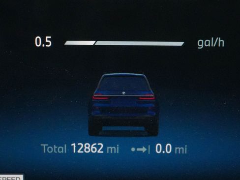 Used 2026 BMW X7 M60i image 17