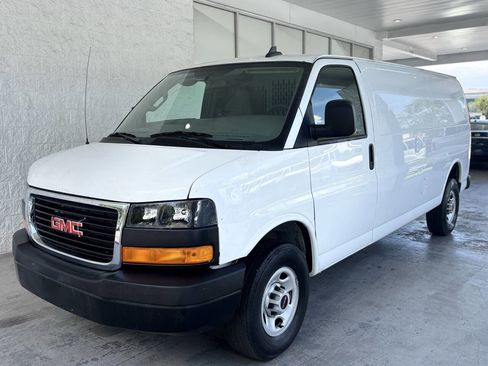 Used 2023 GMC Savana 2500 Extended image 2
