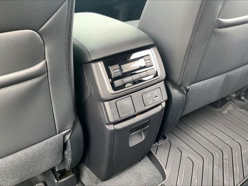 New 2026 Subaru Ascent Premium image 24