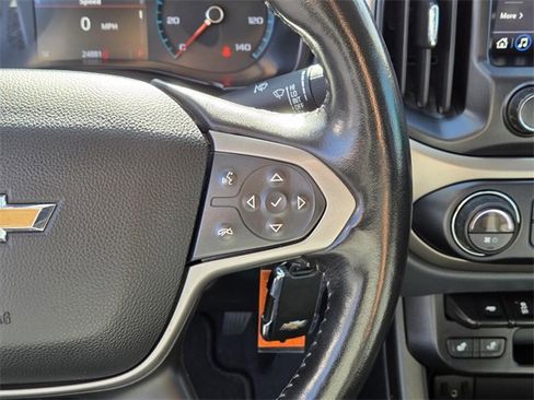 Used 2020 Chevrolet Colorado Z71 image 18