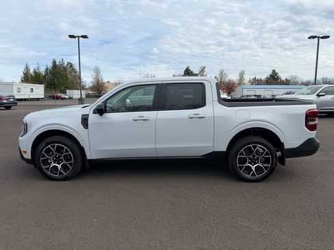 Used 2025 Ford Maverick Lariat w/ 4K Tow Package image 5