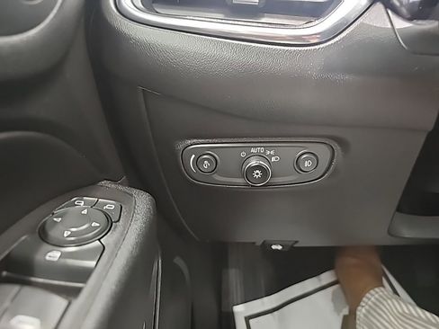 Certified 2021 Chevrolet Equinox Premier image 23