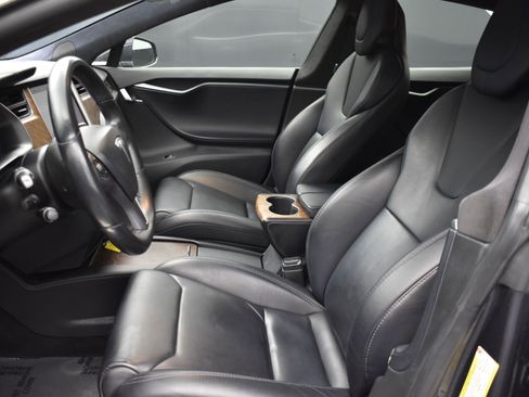 Used 2018 Tesla Model S AWD image 13