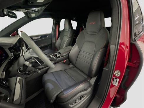 Used 2025 Porsche Cayenne GTS image 22