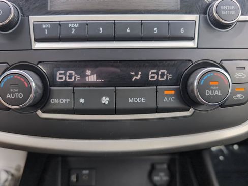 Used 2016 Nissan Altima 2.5 SV FWD image 25