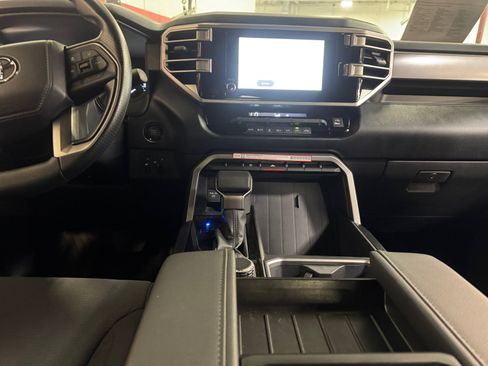Used 2026 Toyota Tundra SR5 w/ SR5 Convenience Package AWD/4WD image 20