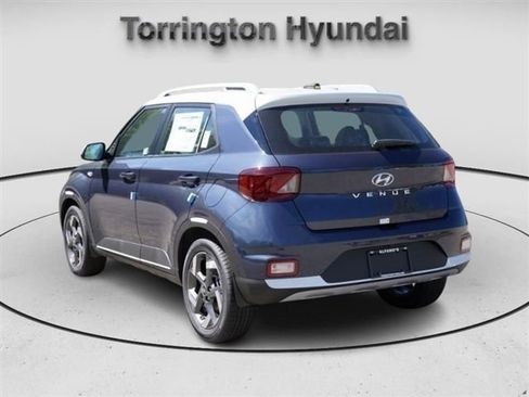 New 2025 Hyundai Venue Limited image 5