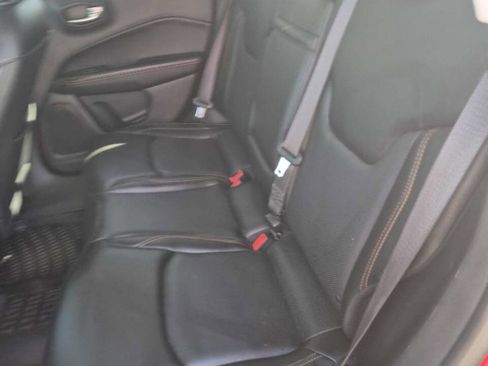 Used 2018 Jeep Compass Limited AWD/4WD image 11