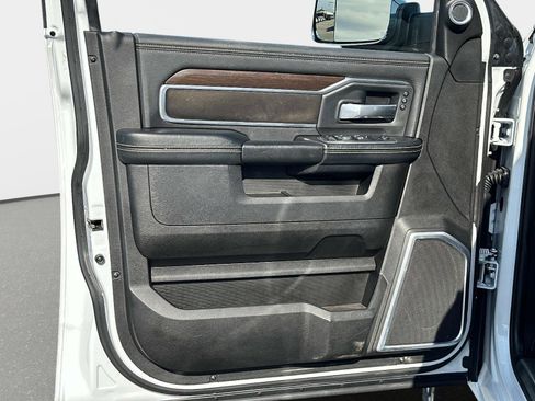 Used 2022 RAM 3500 Laramie image 21