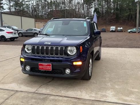 Used 2021 Jeep Renegade Latitude image 2
