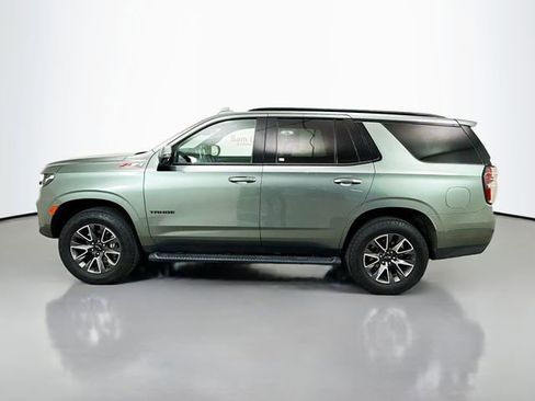 Used 2023 Chevrolet Tahoe Z71 w/ Luxury Package AWD/4WD image 5