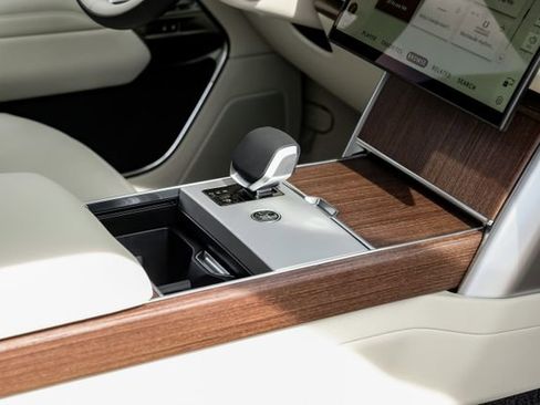 New 2026 Land Rover Range Rover SE AWD/4WD image 31
