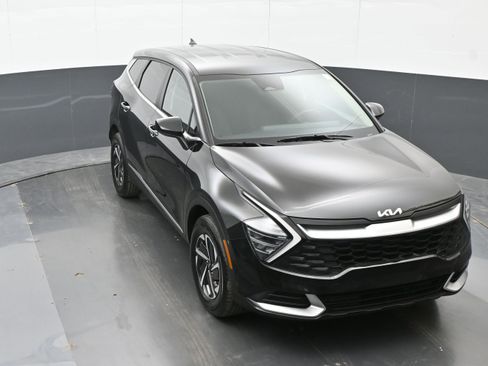 Used 2025 Kia Sportage LX image 23