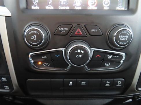 Used 2016 RAM 1500 Big Horn image 29