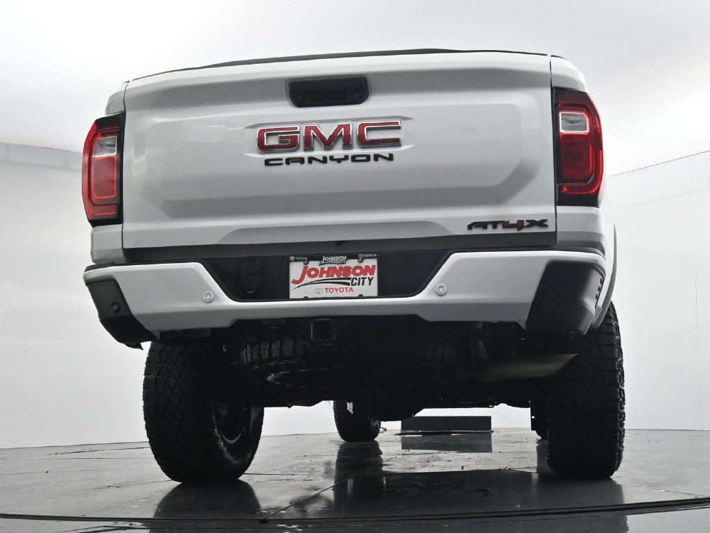 Used 2024 GMC Canyon AT4X AWD/4WD image 35