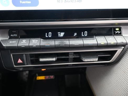 Used 2025 Toyota Camry SE w/ Multimedia Upgrade Package FWD image 23
