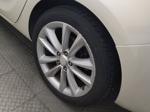 Used 2015 Buick Verano Leather w/ Experience Buick Package FWD image 31