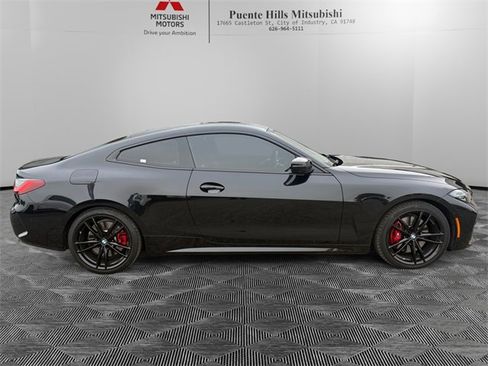 Used 2024 BMW M440i Coupe w/ Premium Package image 4