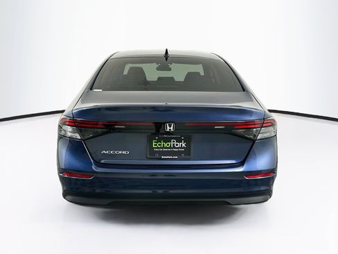 Used 2025 Honda Accord SE image 7
