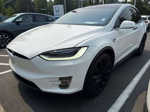 Used 2016 Tesla Model X Performance AWD/4WD image 2
