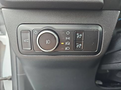 Used 2025 Ford Escape ST-Line Select AWD/4WD image 30