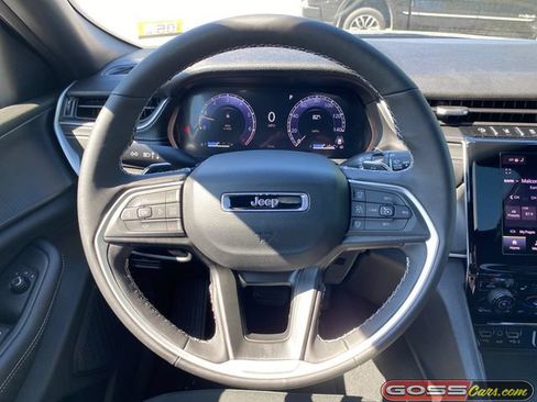 New 2026 Jeep Grand Cherokee Laredo X AWD/4WD image 17