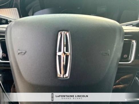 Used 2023 Lincoln Corsair FWD image 10