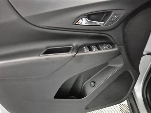 Used 2019 Chevrolet Equinox LT FWD image 15