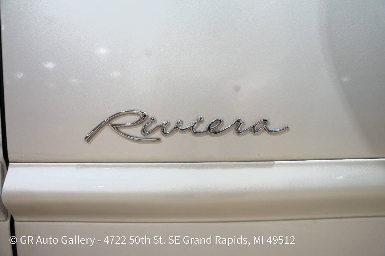 Used 1998 Buick Riviera Supercharged Coupe FWD image 22