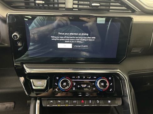 Used 2024 GMC Sierra 1500 Denali AWD/4WD image 22