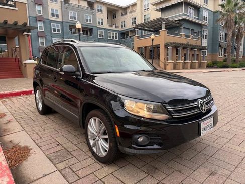 Used 2014 Volkswagen Tiguan SEL AWD/4WD image 31