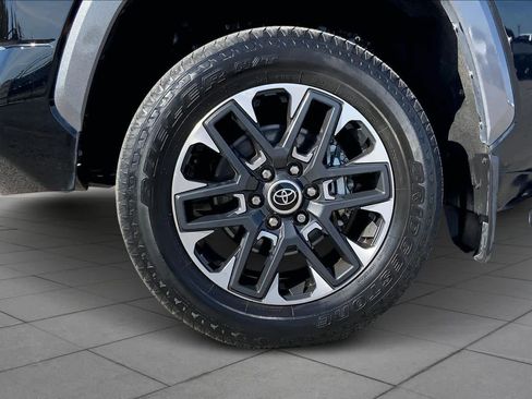Used 2024 Toyota Tundra Limited image 10