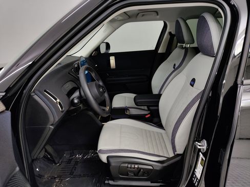 Used 2025 MINI Cooper Countryman S w/ Comfort Package Max image 11