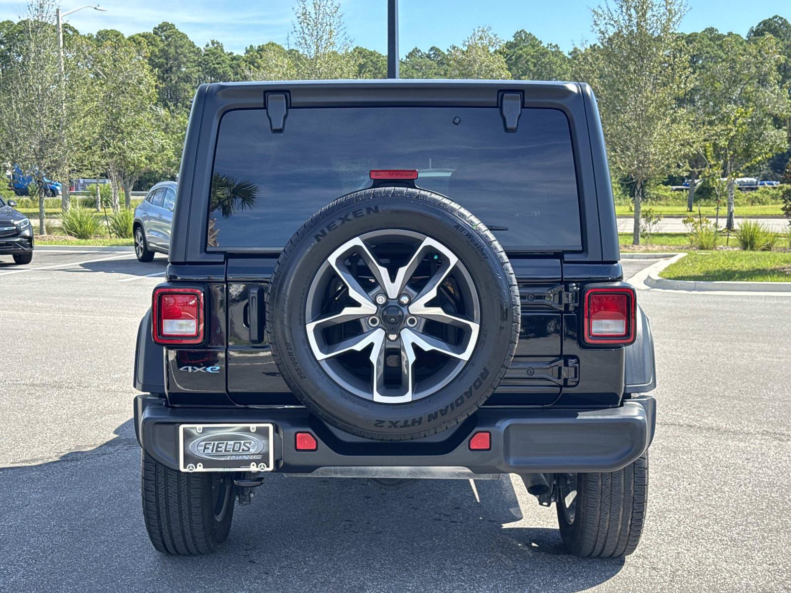Used 2025 Jeep Wrangler Unlimited Sport S 4xe AWD/4WD image 4