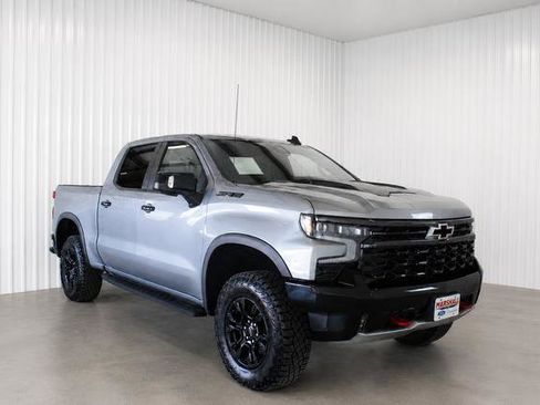 Used 2023 Chevrolet Silverado 1500 ZR2 w/ Technology Package AWD/4WD image 3