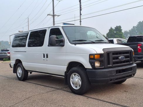 Used 2008 Ford E-250 and Econoline 250 RWD image 3