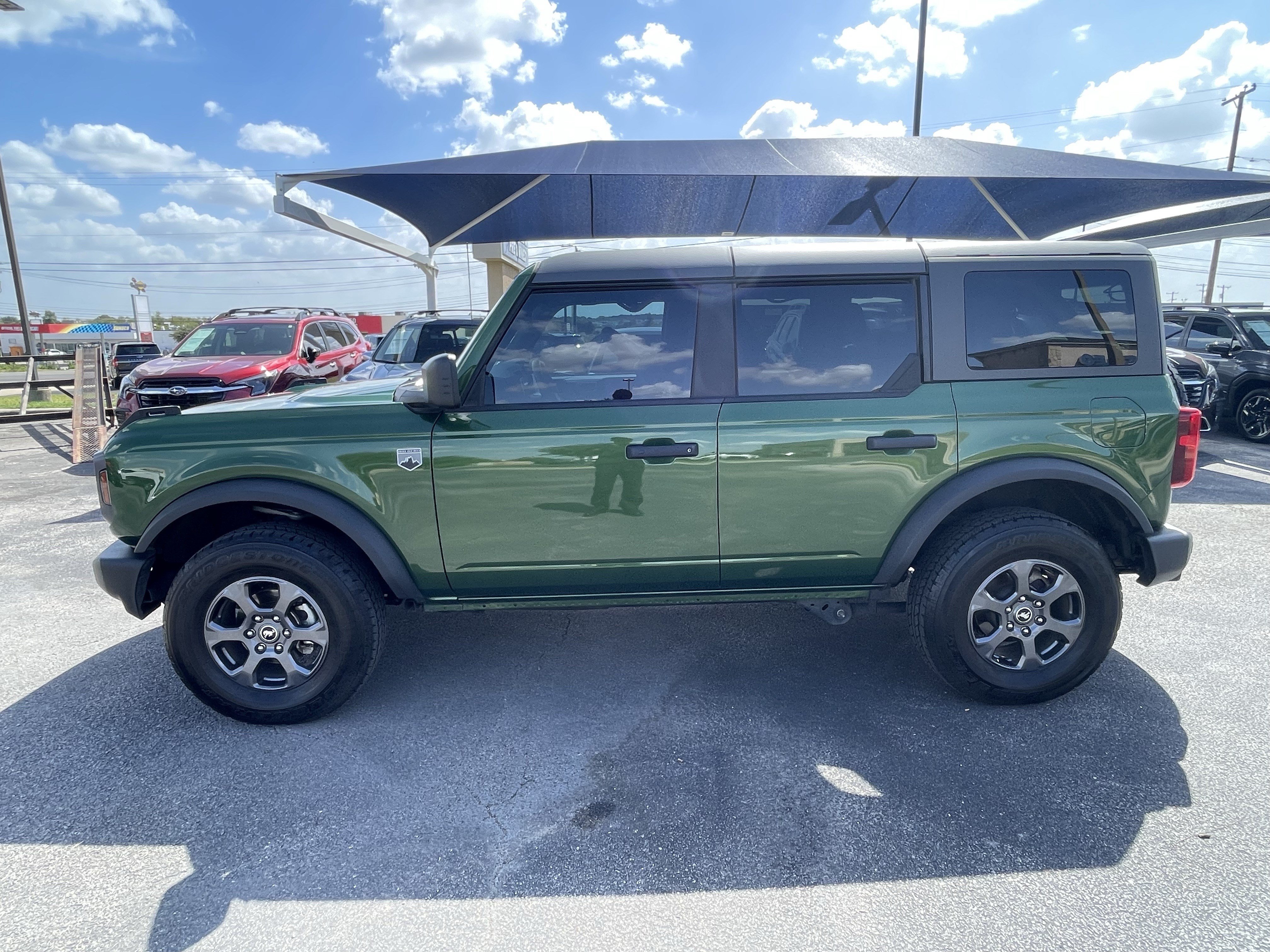 Used 2024 Ford Bronco Big Bend AWD/4WD image 4
